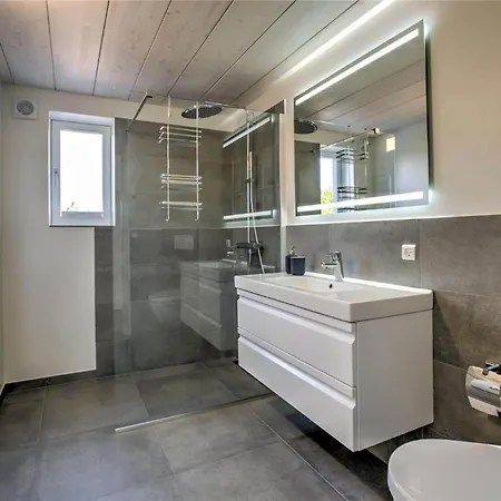 0226-romo-a-m-listsvej-4